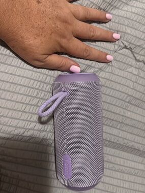 Portable Wireless Bluetooth Speaker in Light Purple